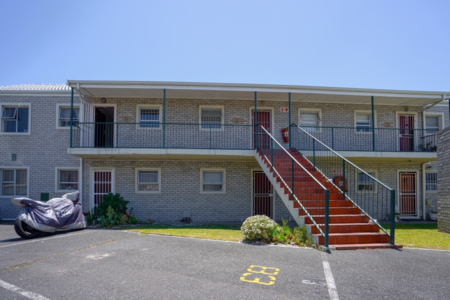 2 Bedroom Property for Sale in West Beach Western Cape